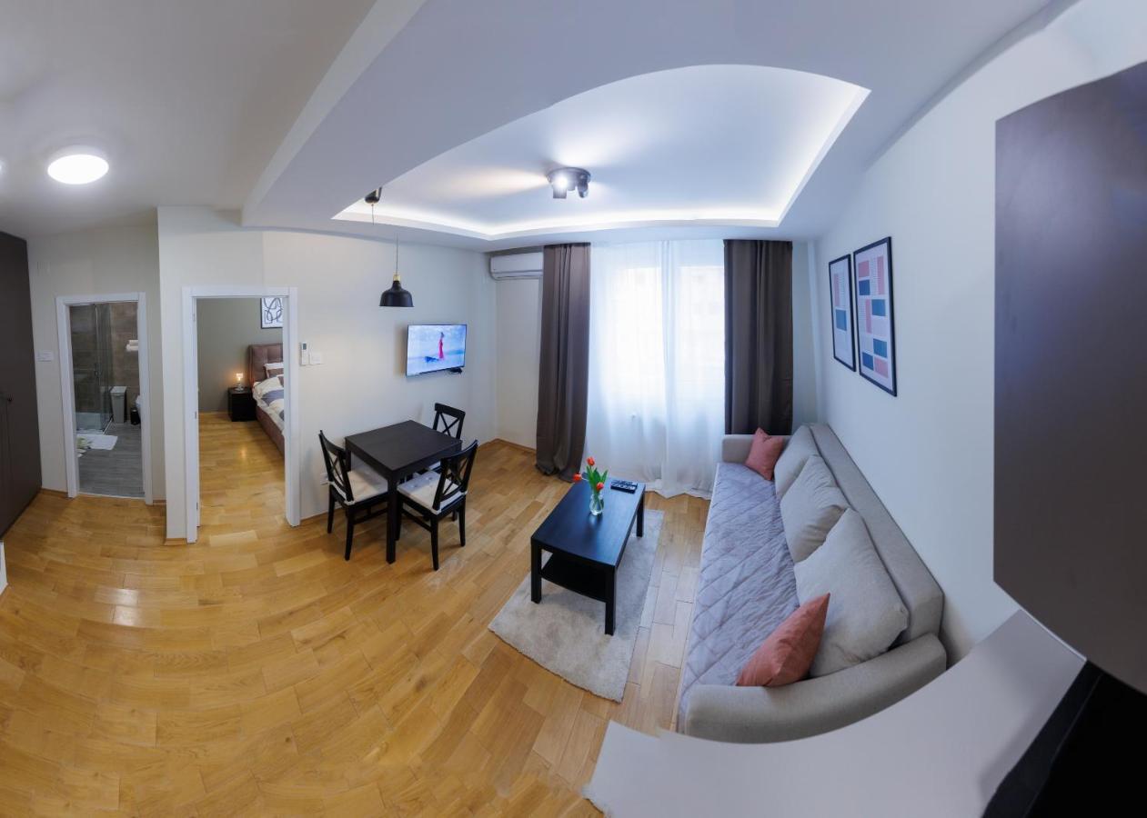 Black & White Apartment Суботица Экстерьер фото